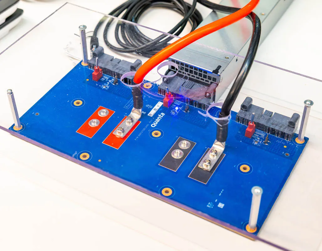 Sistema de alimentación para las plataformas OCP