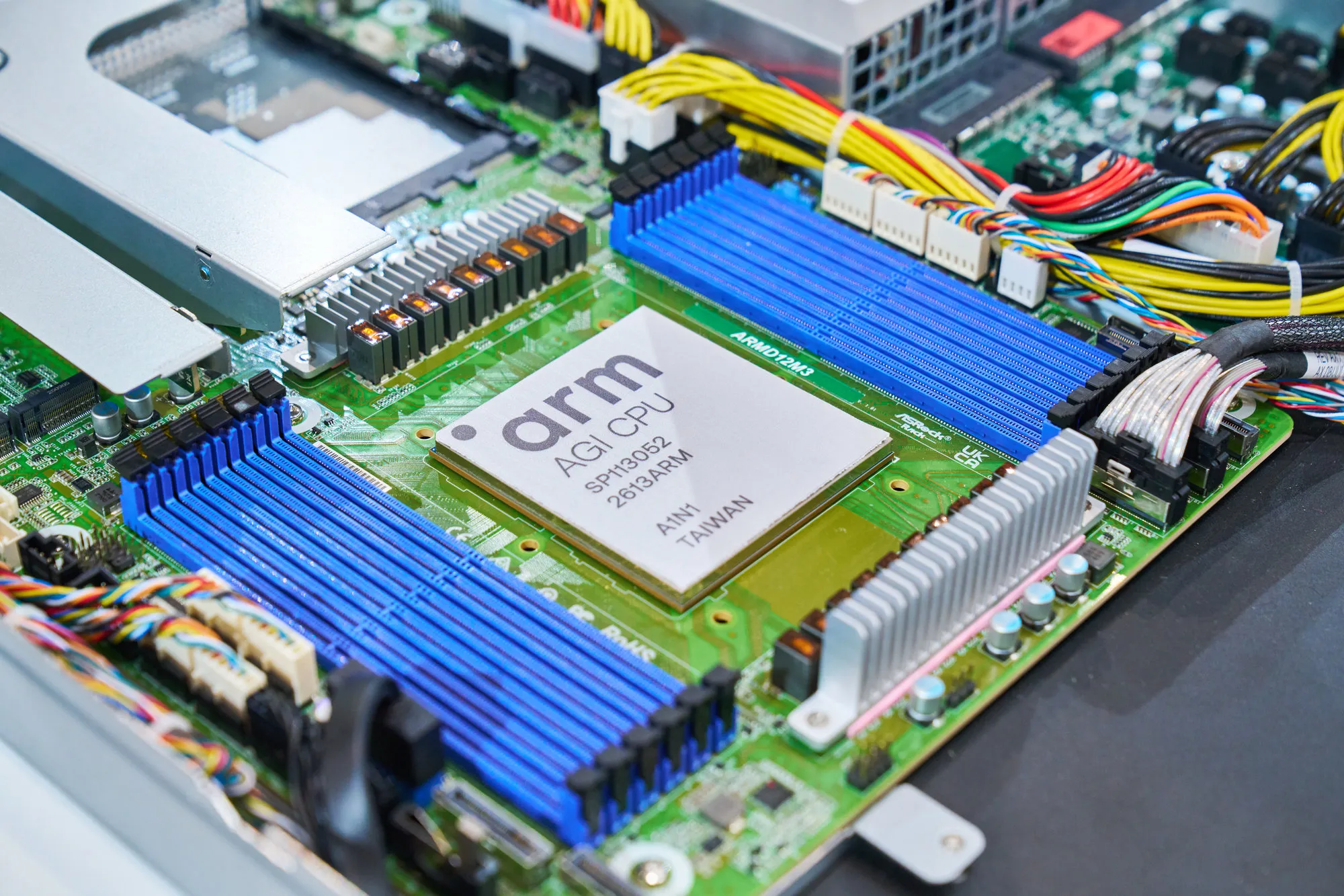 Servidor ASRock de 1U con la CPU AGI