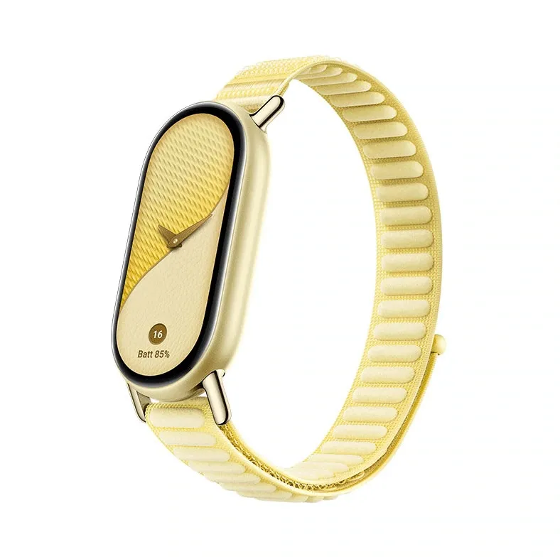 La Smart Band 11 en tono dorado con correa tejida