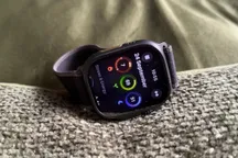 Pantalla de la app Bevel con los datos de recuperación y sueño en el iPhone