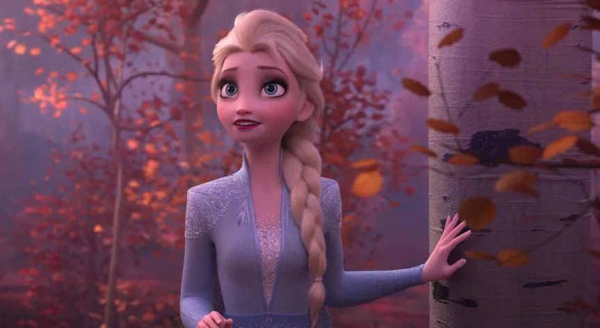 Escena de la película Frozen 2 con el personaje de Elsa