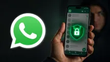 Ilustración de un teléfono móvil con conversaciones de WhatsApp protegidas