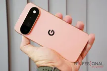 Parte trasera del Google Pixel 11 Pro XL con el módulo de cámaras y el logotipo de Google, sostenido con una mano