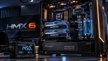 El HMX 6 con dos RTX 5090 junto a un medidor de pared que marca 1.450 W y la fuente Seasonic PRIME PX-2200