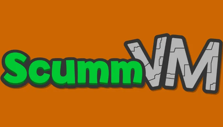 Logotipo de ScummVM en verde y gris sobre fondo naranja