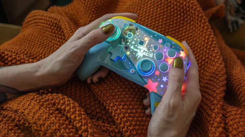 Mando inalámbrico Turtle Beach Rematch para Switch 2 en su edición de Rosalina