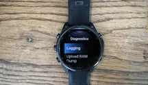Pantalla de diagnóstico del Garmin Fenix 9 Pro con datos del sistema