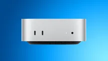 Mac mini en acabado azul fotografiado desde un ángulo lateral