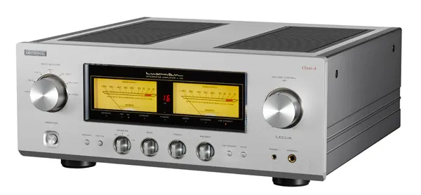 Amplificador integrado Luxman L-100 Centennial en acabado plateado, con sus vúmetros analógicos y el logotipo Class-A