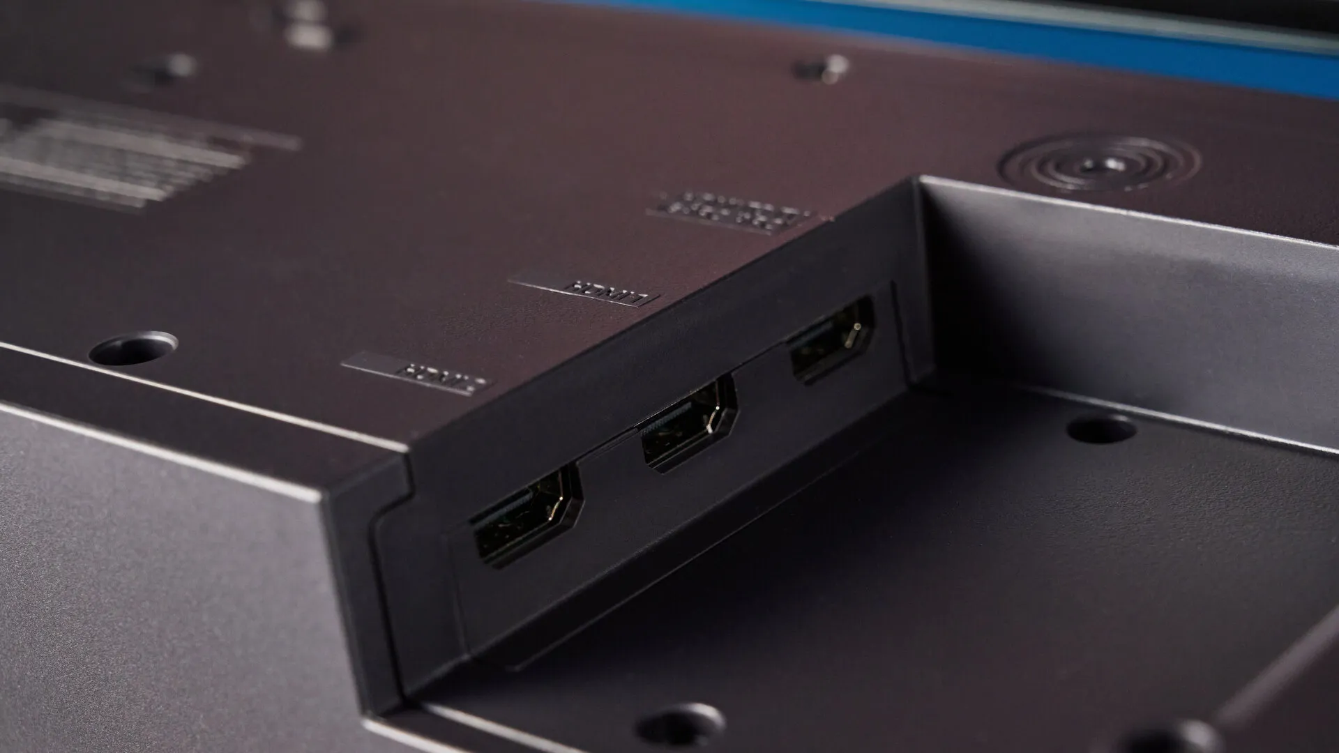 Panel de conexiones HDMI de la Samsung Q990H