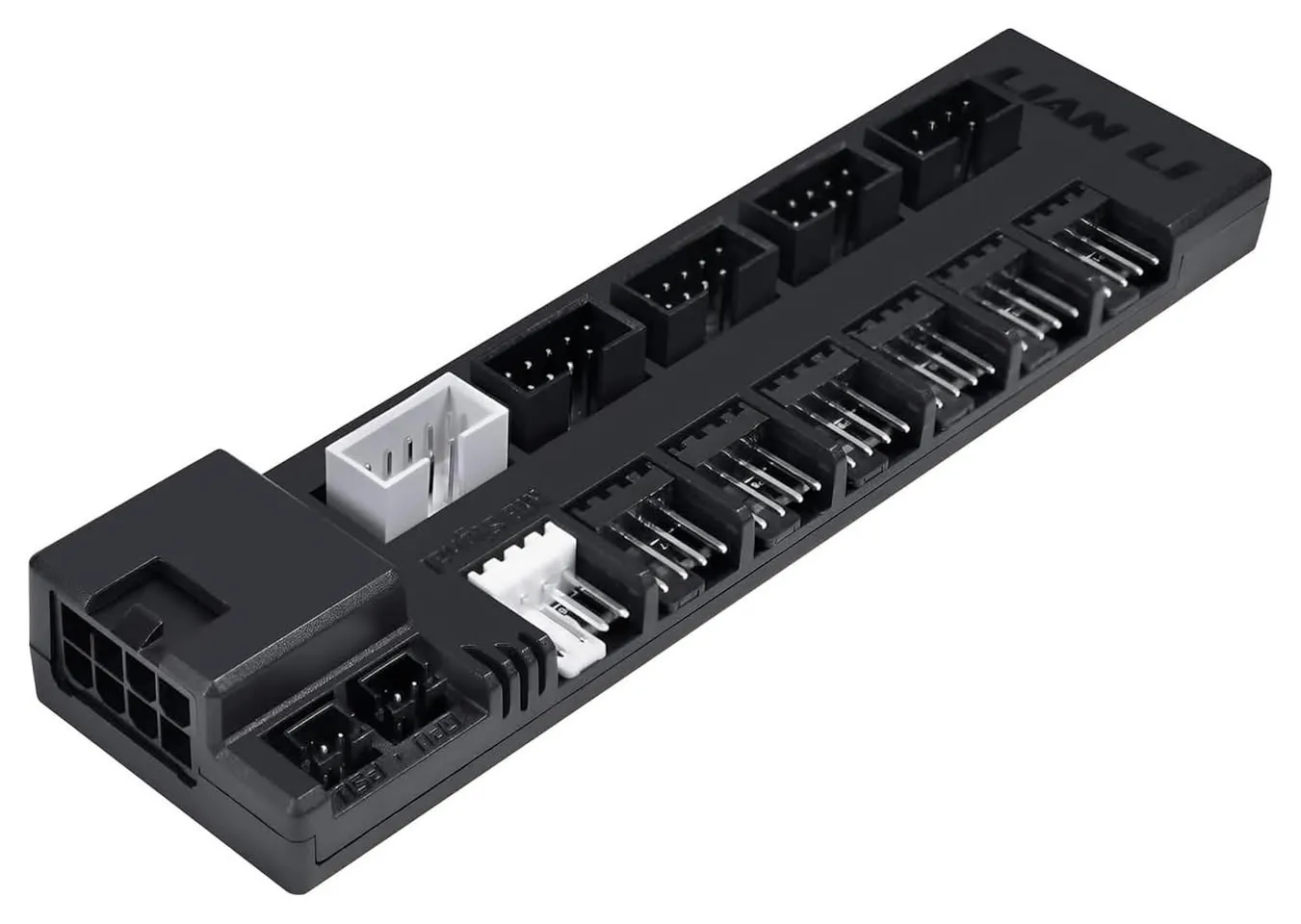 Módulo Edge Hub con sus puertos USB y conectores PWM
