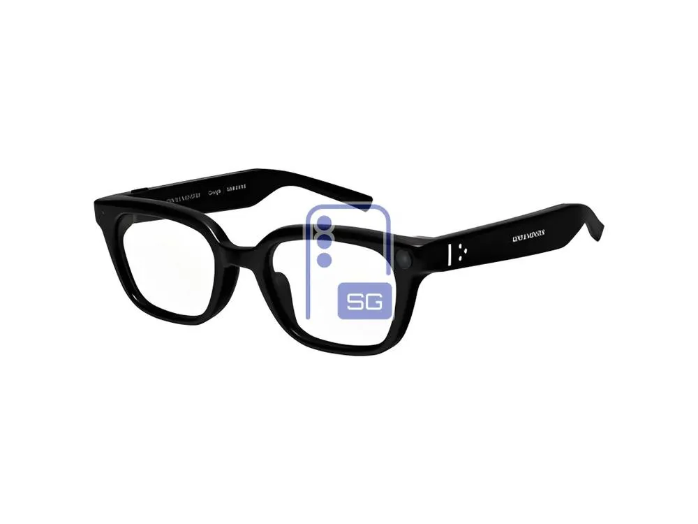 Montura negra de Gentle Monster con lentes transparentes, una de las variantes filtradas