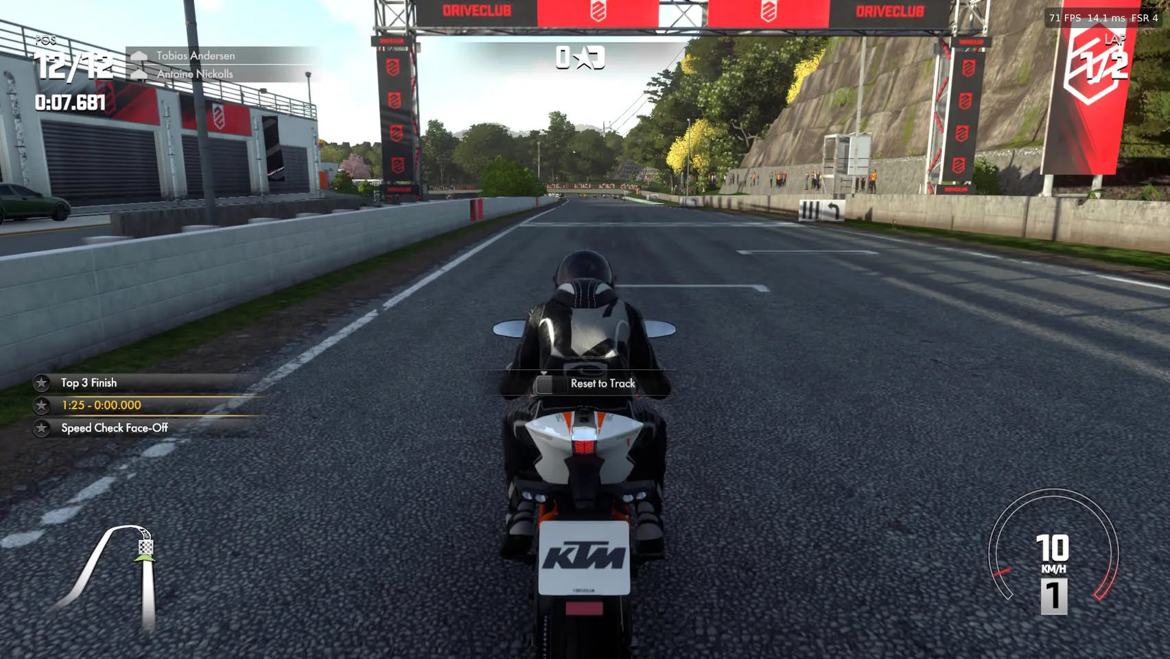 Driveclub frame on PC with a motorcycle on the straightaway and the counter marking 71 FPS with FSR 4 active