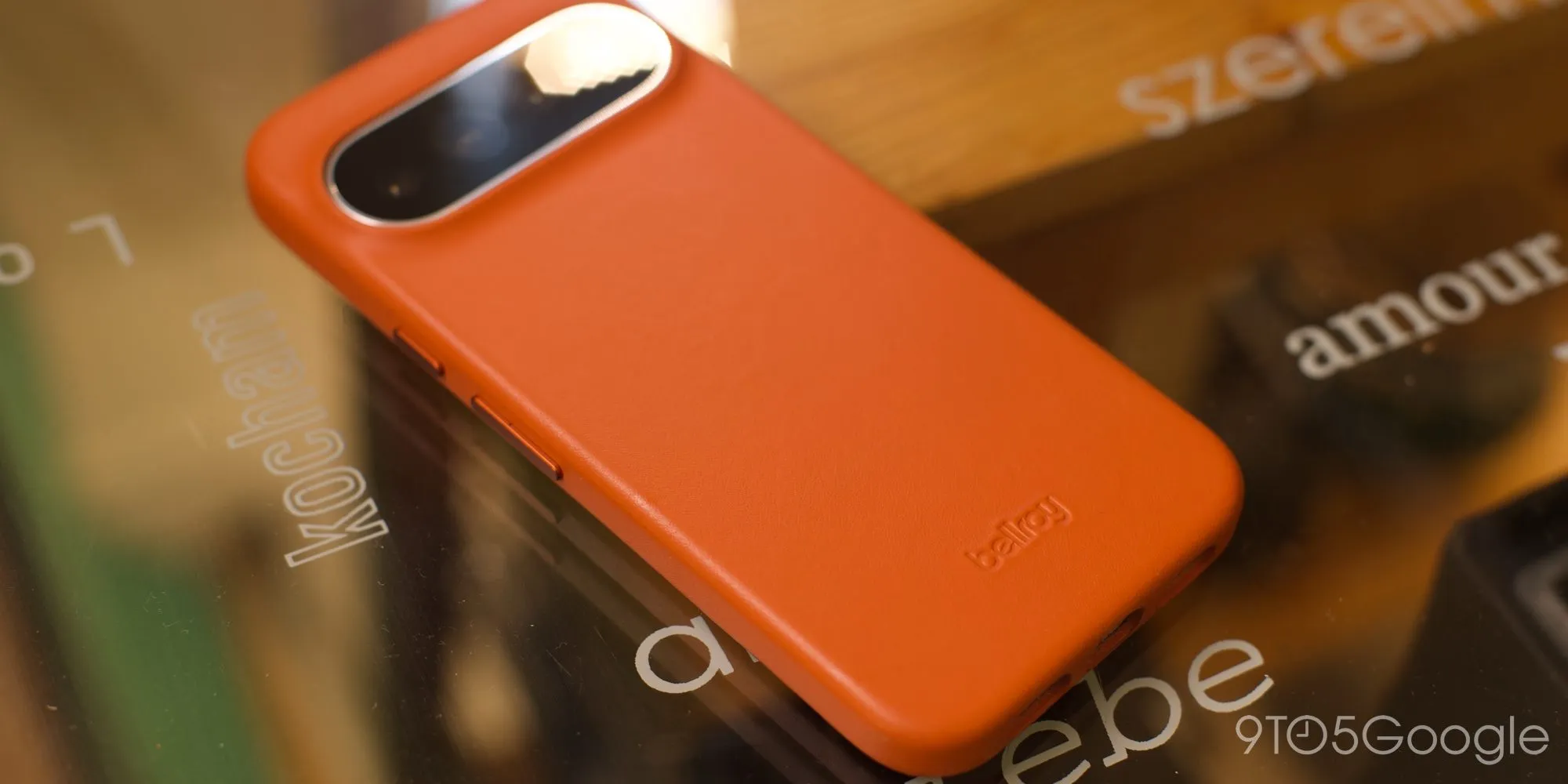 Vista trasera de la funda de cuero Bellroy para el Pixel 11 Pro XL