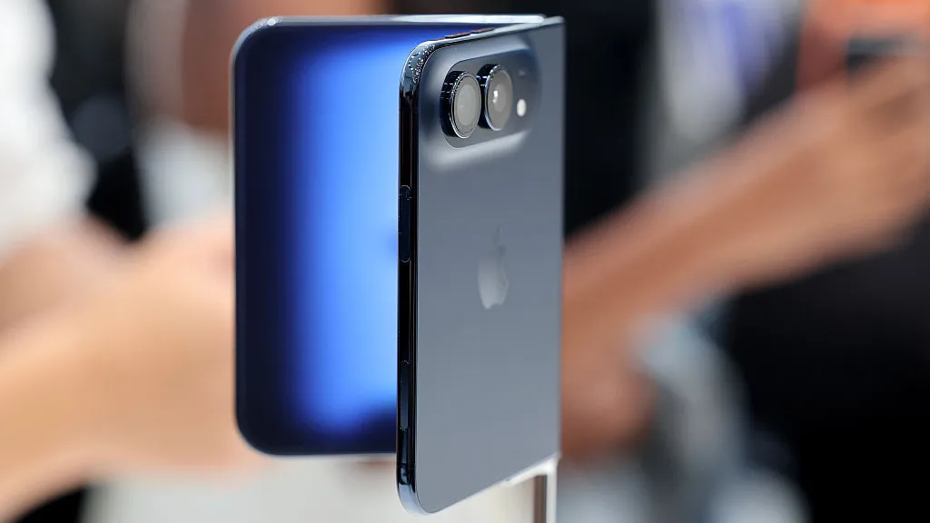 El iPhone Duo en posición semiplegada, uno de los estados de uso que Apple quiso estabilizar