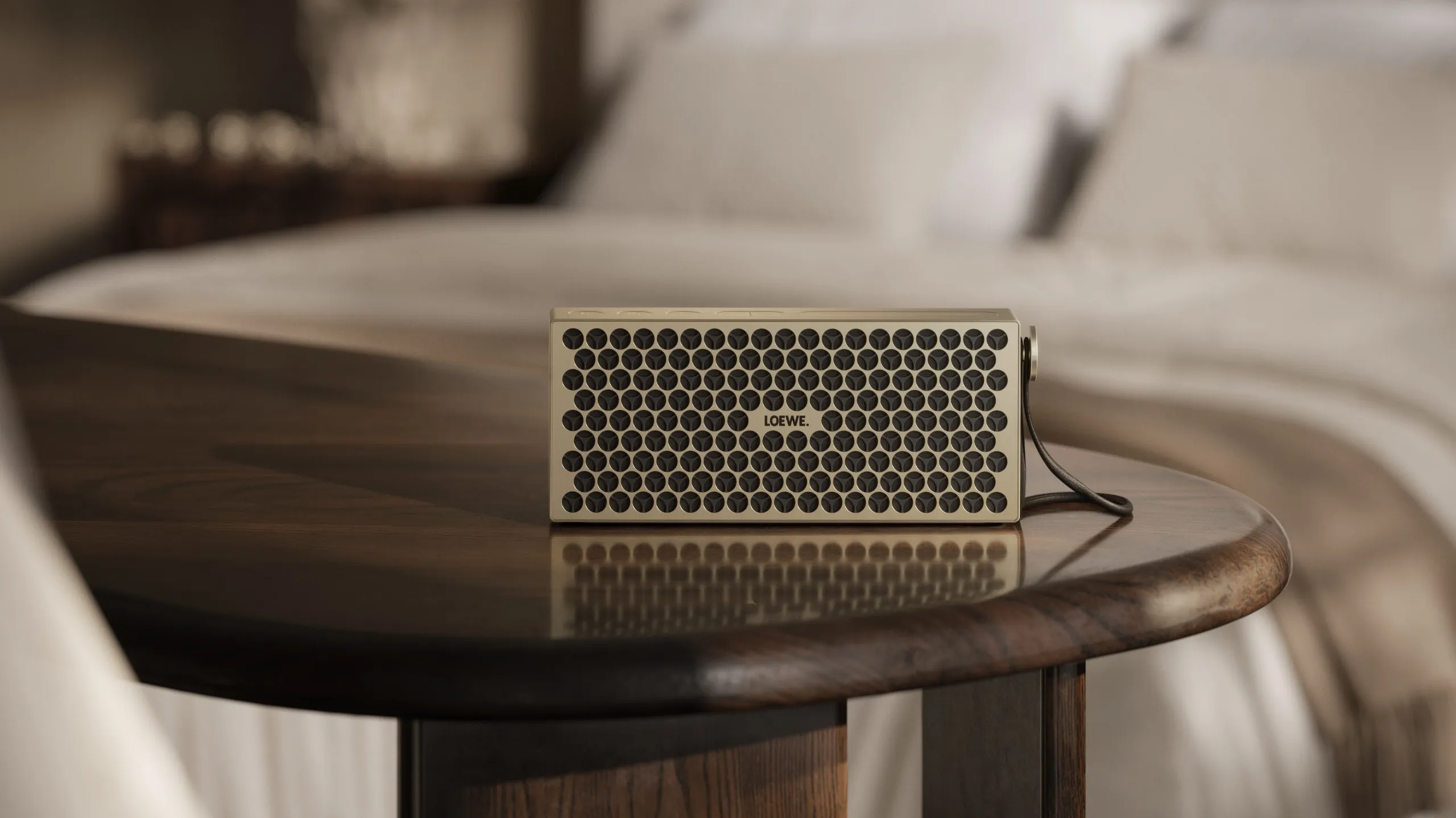 El Loewe Neo con su iluminación ambiental encendida