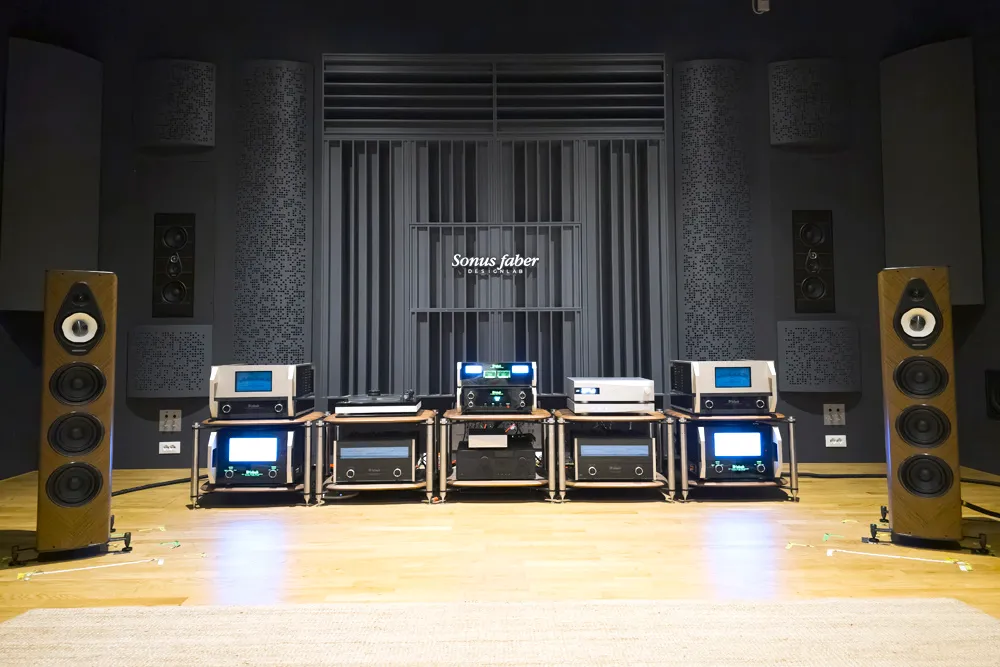 Altavoces Olympica G3 V en la sala de escucha