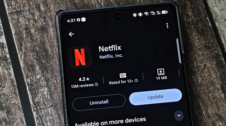 Ficha de una aplicación en Google Play con los botones de actualizar y desinstalar