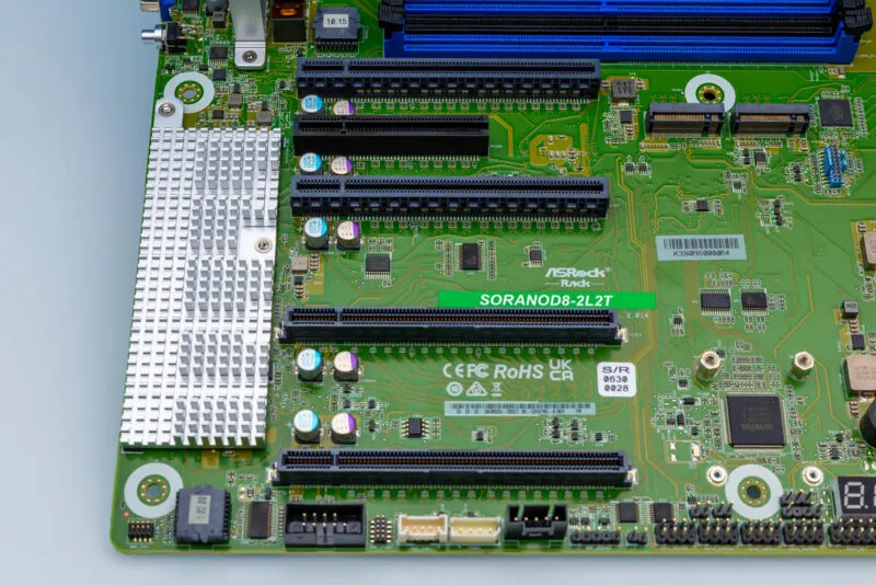 Ranuras de expansión PCIe Gen5 de la placa
