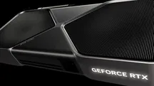 Tarjeta gráfica GeForce RTX 5090 Founders Edition con su carcasa de dos ventiladores