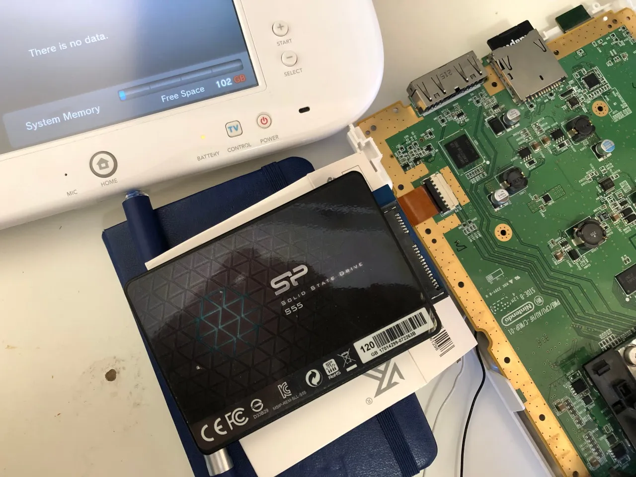 Unidad SSD de 120 GB preparada para la ampliación de almacenamiento de Wii U