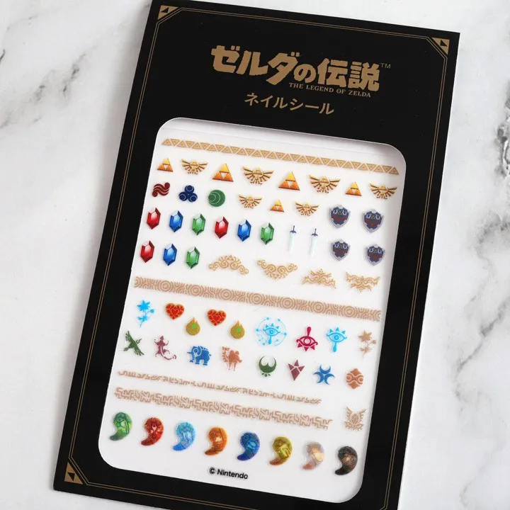 Pegatinas para uñas con la Trifuerza y la Espada Maestra