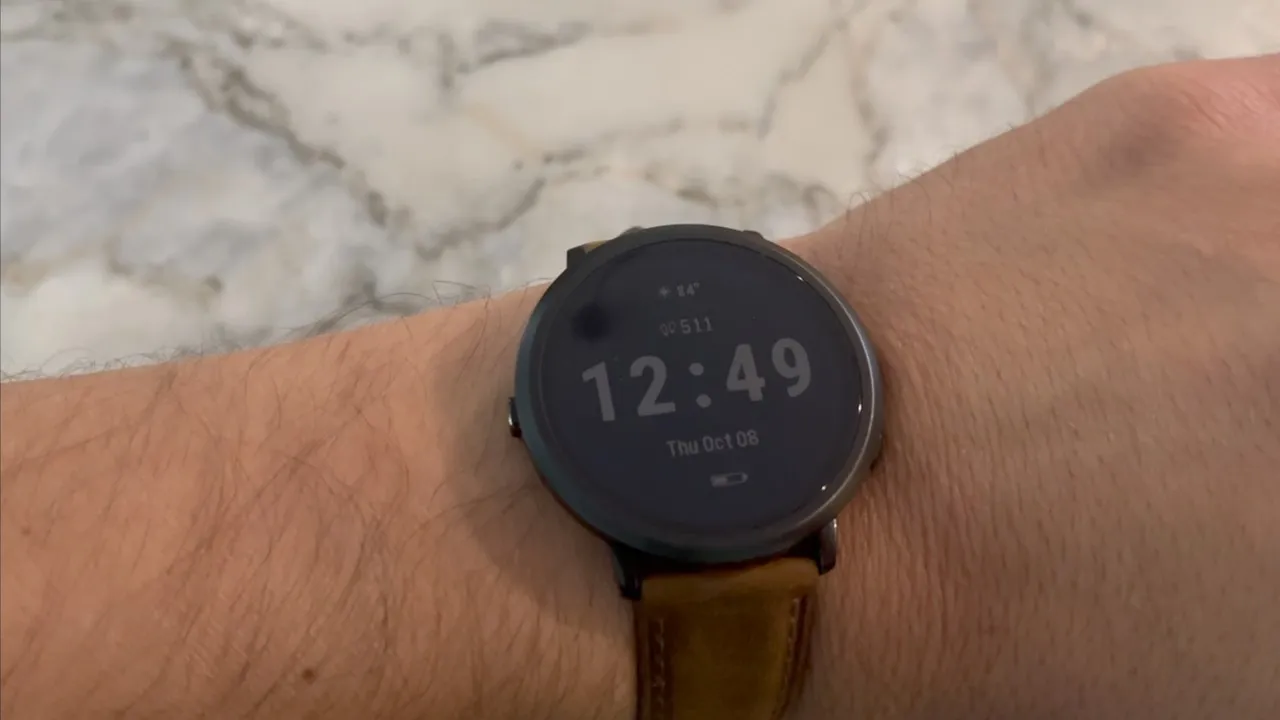 Miniatura del vídeo del beta tester analizando el Pebble Round 2