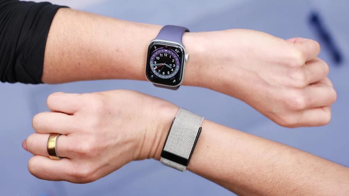 Apple Watch, pulsera Whoop y anillo Oura comparados como opciones de seguimiento de salud